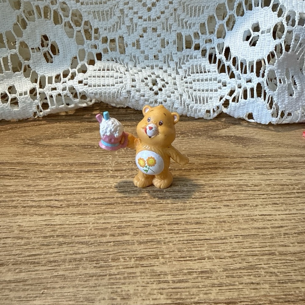PVC Miniature Figurine Of Friend Bear Care Bear With‎ Pink Figure Float 1980s